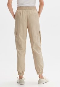 OPUS MABECCA - Cargobroek - soft oat