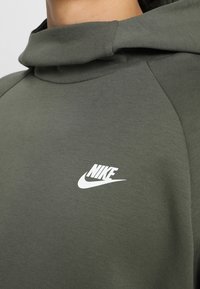 Nike Sportswear Luvtröja - mottled olive