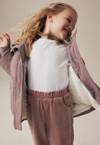 Next SHOWER RESITANT - REGULAR FIT - Vinterfrakke - mink pink