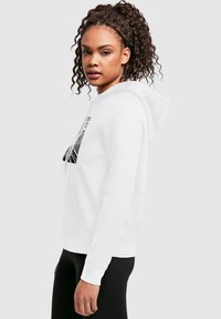 Merchcode APOH - MUNCH LINO - Hoodie - white
