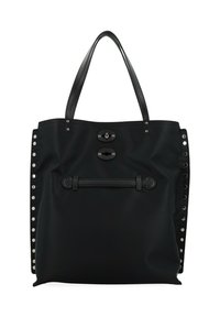 Sac fourre-tout noir avec des sangles en cuir, des côtés cloutés et un accent texturé sur la fermeture, présentant un système de fermeture central et une poche avant.