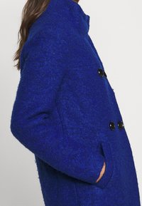 ONLY Petite Kort kappa / rock - blue