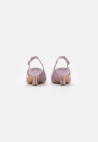 Alma en Pena Klasszikus sarkú cipők - lilac