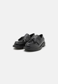 Geox SERILDA - Scarpe senza lacci - black