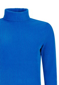 Blauer gerippter Rollkragenpullover mit einem strukturierten Strickmuster und enganliegenden langen Ärmeln. Glattes Material mit einem hochgeschlossenen Design.