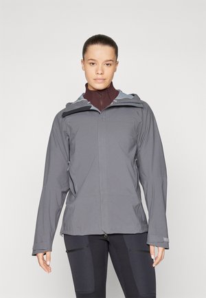 Graue wasserdichte Jacke mit einem Reißverschluss vorne, verstellbarer Kapuze und kontrastierendem blauen Innenfutter. Glatte Textur, lange Ärmel mit Bündchen und Reißverschlusstaschen.