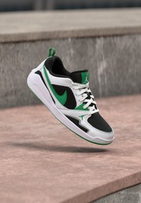 Non sélectionné, black/lucky green/white