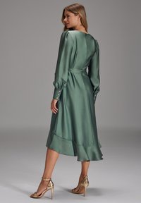 Swing SWING - Cocktailklänning - moss green