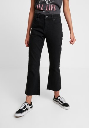 Vaqueros a campana - black denim