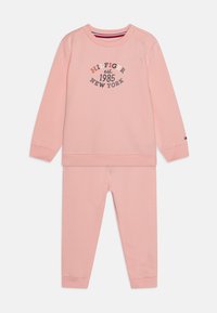 Non selezionato, soft rose