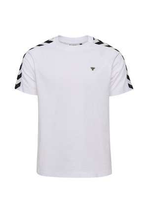 Hvid bomuld T-shirt med sorte chevron-mønstrede accenter på skuldrene og et lille sort logo på brystet. Kortærmet og med rund hals.