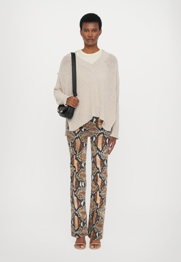 TROUSERS - Slim fit jeans4