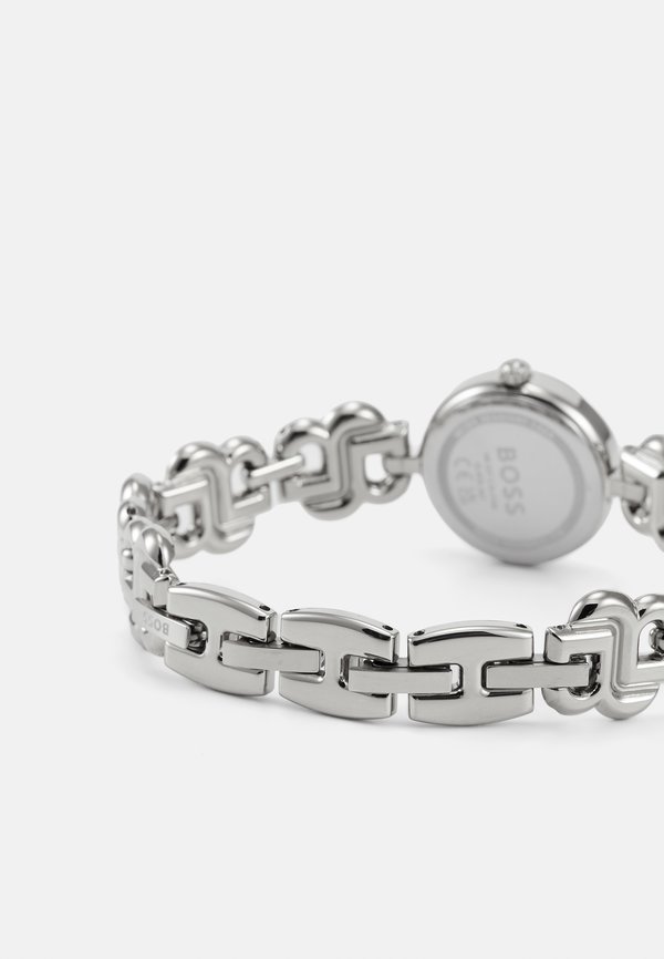 DOUBLE DRESSY - Watch4