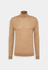 Pull à col roulé beige pour homme, à manches longues, avec des poignets et un ourlet côtelés, pr ésenté sur un fond blanc uni.