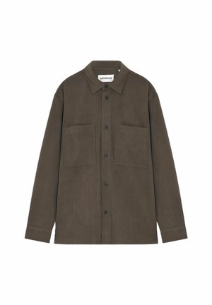 TITAN OVER - Ing - fudge