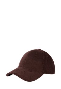 Brązowa czapka baseballowa z korduroyu z zakrzywionym daszkiem, teksturowana tkanina, sześciopanelowa konstrukcja i przeszywane otwory wentylacyjne.