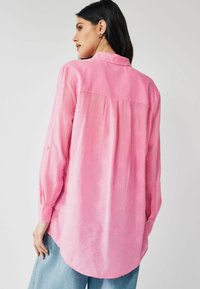 Next TEXTURED REGULAR FIT - Strand accessories - pink