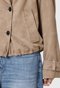 AllSaints REYA CROPPED  - Blazer - greige brown