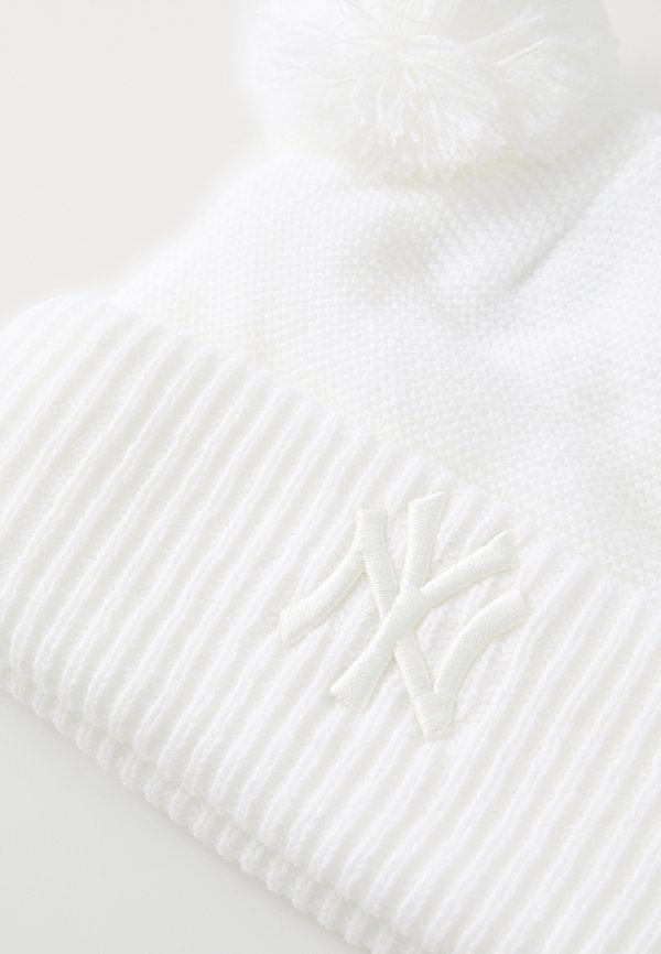 FEMALE DOUBLE POM BEANIE - Beanie2