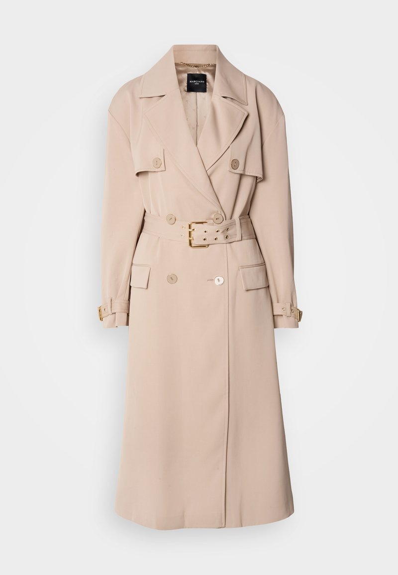 Beige Trenchcoat mit einem doppelt geknöpften Design, breiten Revers, Taillengürtel und seitlichen Taschen. Mit goldfarbenen Beschlägen und einer glatten Textur.