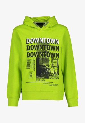 Sweat à capuche vert vif avec le texte "DOWNTOWN" en noir et blanc répété trois fois et un graphisme à thème parkour urbain sur le devant.