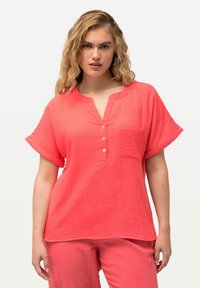 Ulla Popken SHORT SLEEVE  - Blůza - dark coral