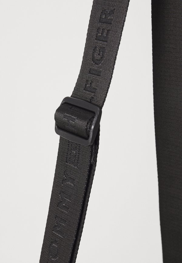 REPREVE CAMERA BAG - Cross body bag - khaki4