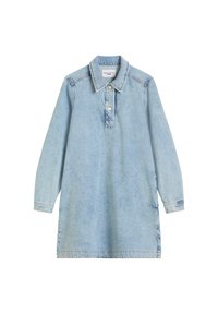 Robe en denim bleu clair avec un col, des manches longues et une patte de boutonnage. Présente une coupe légèrement ample et des finitions à l'ourlet.
