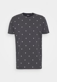 Czarny T-shirt z krótkim rękawem w poziome białe paski i małe wzory palm. Materiał bawełniany z okrągłym dekoltem.