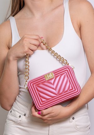 Marc Ellis, MARC ELLIS SHOULDER BAG - Borsa a mano - fire red