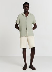 Calliope CENTRALE - Short - beige chiaro