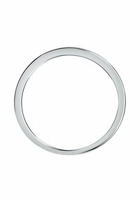 Runder Spiegel mit schmalem Chromrahmen. Glatte, reflektierende Oberfläche; minimalistisches Design; kreisförmige Form; keine zusätzlichen Verzierungen.