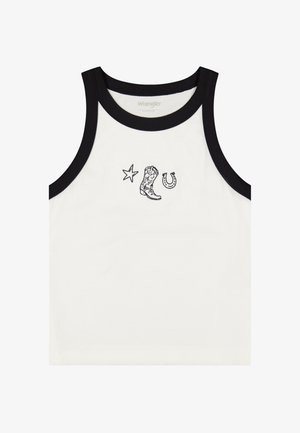 Hvit ermeløs topp med svart kant, som har liten svart brodering av en stjerne, cowboystøvel og hestesko på brystet.