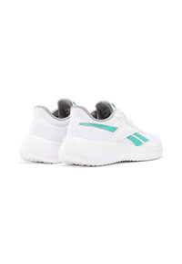 Zapatillas deportivas de malla blanca con acentos turquesa, que cuentan con un talón redondeado, un upper texturizado y una suela de goma gruesa y con patrón.