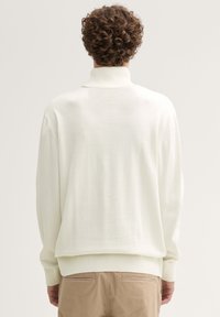 TOM TAILOR DENIM BASIC ROLLKRAGEN - Strickpullover - wool white