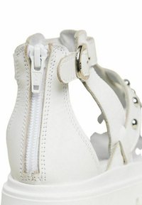 NeroGiardini Sandali - bianco