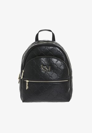 Zaino in pelle nera con motivo a rilievo, tasca frontale con cerniera, zip dorate e piccolo manico superiore.