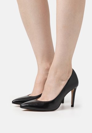 COACH, Escarpins à talons hauts - black