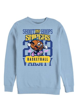Jasnoniebieska bluza z kolorową grafiką o tematyce koszykówki, przedstawiającą biegnącą postać koszykarza oraz tekst „NY Snipers Basketball Varsity 23”.