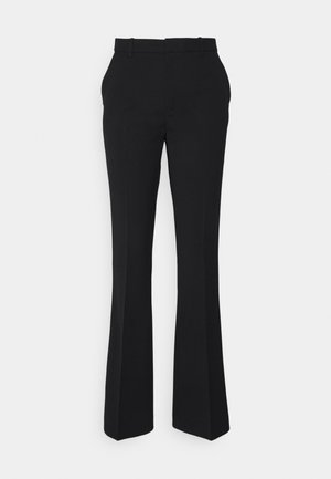 Pantaloni neri a palazzo realizzati in tessuto liscio, con vita media, passanti per la cintura e una silhouette pulita e sartoriale.