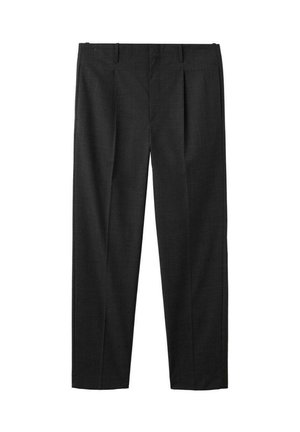 Zwarte op maat gemaakte broek met een geplooide voorkant, voorzien van een recht gesneden ontwerp en een gladde textuur, geschikt voor formele gelegenheden.