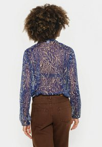 Saint Tropez VALERIE - Pluus - midnight sail water strokes