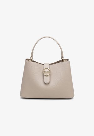 Borsa a mano in pelle beige con una finitura testurizzata, un manico singolo e un accent d'oro circolare in metallo su un cinturino di pelle.