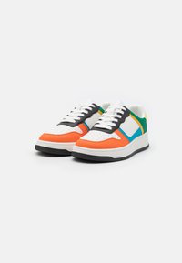 Call it Spring FRESHH - Trainers - other orange