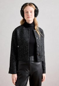 Anna Field Ørevarmere - black
