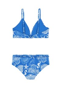 Sininen bikinitsetti, jossa on kolmionmuotoinen bralette, jossa on säädettävät olkaimet ja hakas, sekä rypytetty bikinitoppi, molemmat koristeltu valkoisilla meriteemaisilla kuvioilla.
