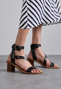 CECILIA CAPRESE  - Sandaler - noir