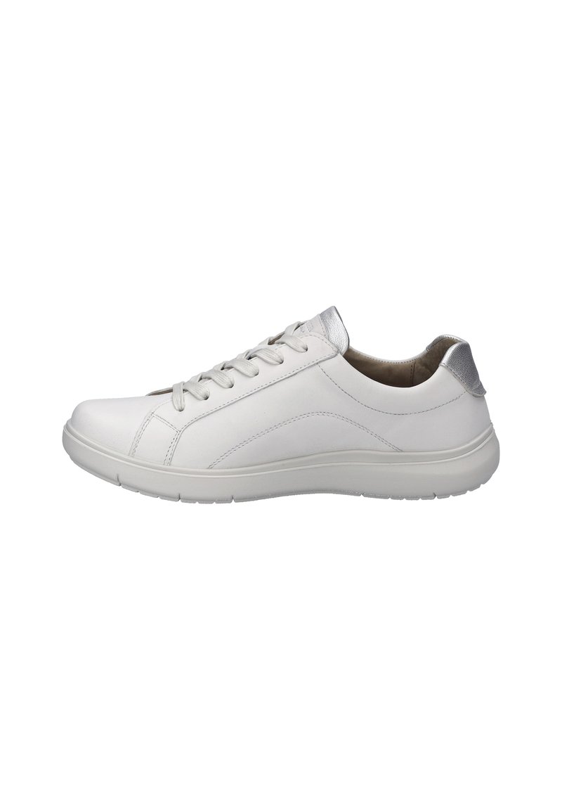 Baskets blanches en cuir avec une surface lisse, bout rond et accents argentés au niveau du talon. Elles sont dotées de lacets et d'une semelle rembourrée.