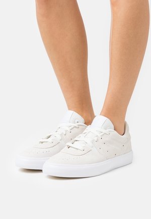 Baskets basses - off-white