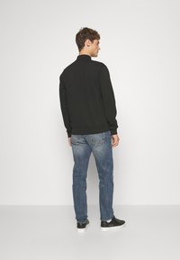 EA7 Emporio Armani Jaka ar rāvējslēdzēju - nero